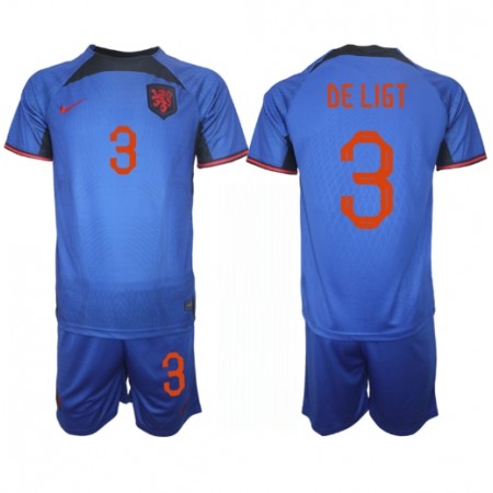 Virallinen pelipaita Alankomaat Matthijs de Ligt 3 Vieras World Cup 2022 Lyhythihainen - Lasten ( + Lyhyet housut ) Virallinen pelipaita Alankomaat Matthijs de Ligt 3 Vieras World Cup 2022 Lyhythihainen - Lasten ( + Lyhyet housut )